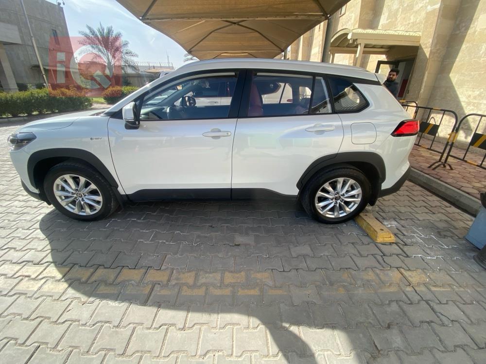 تۆیۆتا کۆرۆلا کرۆس